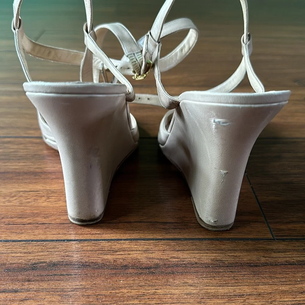 👠👠Donna Karan Open Toe Wedges👠👠